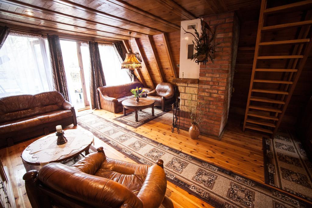 Hotel Zakatek Lesny Cierpice Extérieur photo